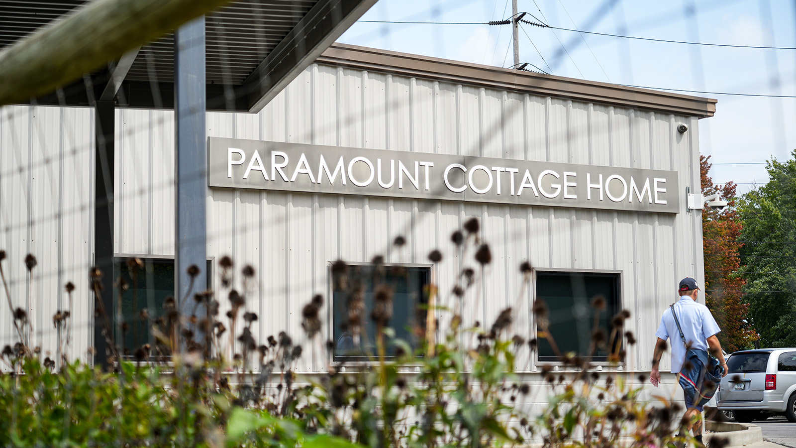 cottage-home-calendar-hero Exterior of Paramount Cottage Home school in Indianapolis featuring the school name displayed on the building